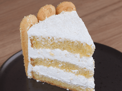 Lemon Cake with Ladyfinger Biscuits
