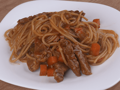 Spaghetti Pasta with Beef Strips