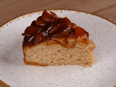 Caramel Apple Cake