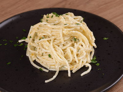 Macarrão com Molho de Limão e Alho