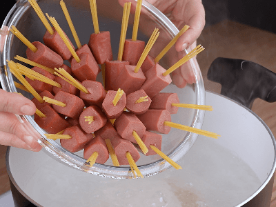 Macarrão com Salsicha Diferente