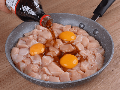 Bolinho de Frango com Coca