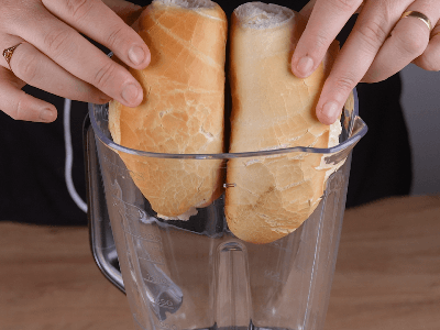 Budín de pan en la licuadora