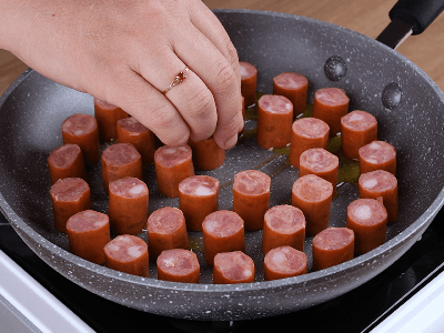 Omelet de Salchicha