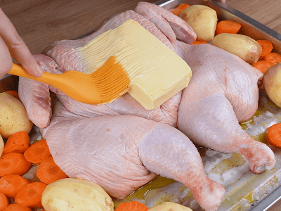 Roast chicken with potatoes and carrots