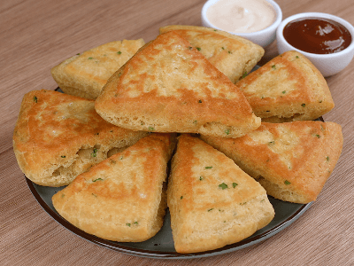 Fried Garlic Bread