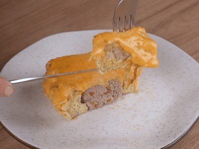 Pão Recheado com Carne e Ovo