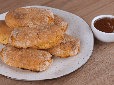 Bolinho de Ovo e Queijo