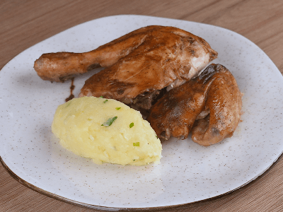 Roasted Chicken with Mashed Potatoes