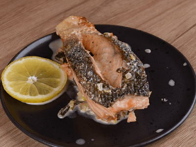 Salmão com Cogumelos e Limão Siciliano