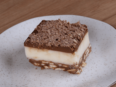 Sobremesa de Creme com Chocolate e Bolachas