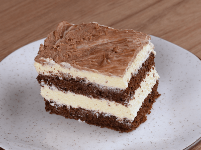 Chocolate Cake with Vanilla Cream