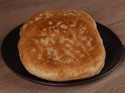 Skillet Bread with Cheese