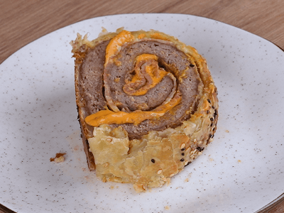Rocambole de Carne com Cheddar