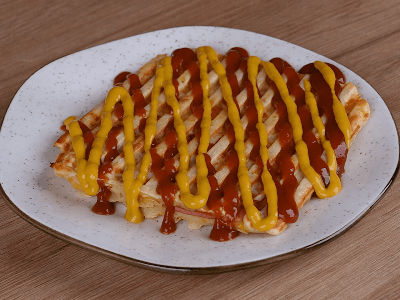 Crepe with Hotdog Sausages