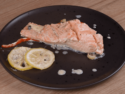 Salmão com Limão Siciliano e Espinafre