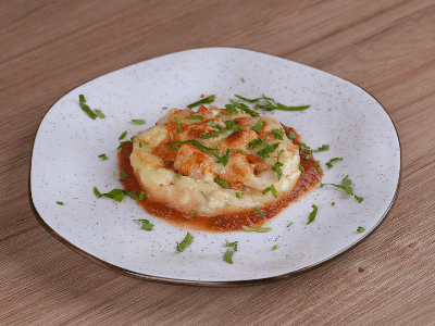 Buñuelo de Puré de Papa con Pollo