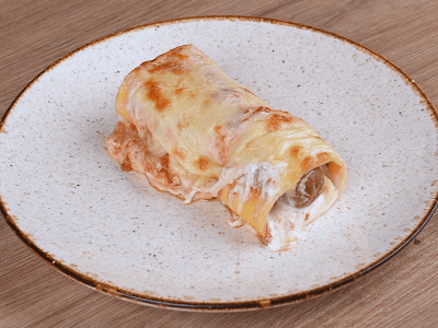 Lasanha de Salsicha com Queijo