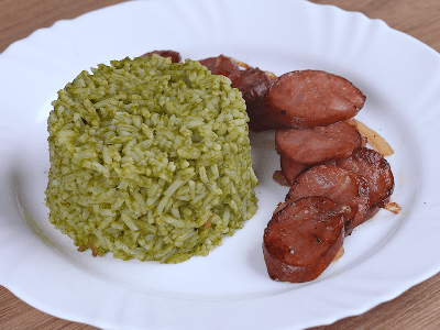 Arroz de Espinafre com Calabresa