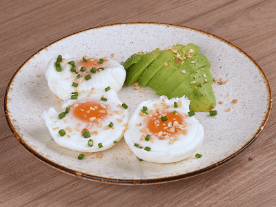Avocado with Poached Eggs