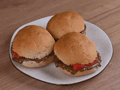 Pão de Morango com Chocolate