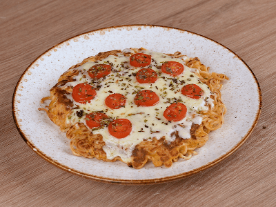 Omelete de Miojo com Queijo