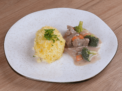 Arroz com Manga e Carne com Legumes