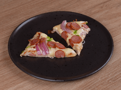 Pizza de Calabresa com Queijo