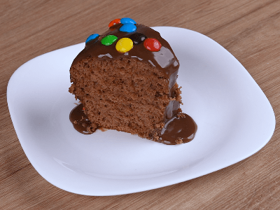 Bolo de Confeitos de Chocolate