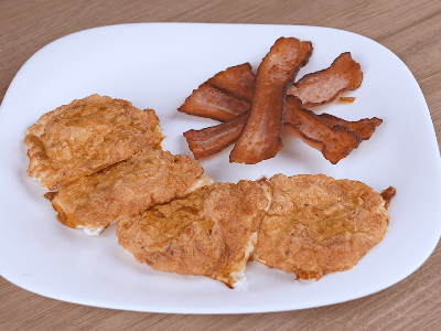 Bolinhos de Ovos com Queijo e Bacon
