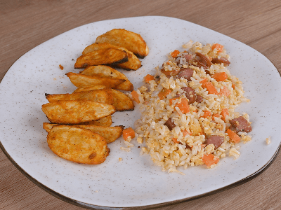 Arroz Temperado e Batatas Rústicas