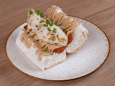 Perro Caliente con Maíz y Queso