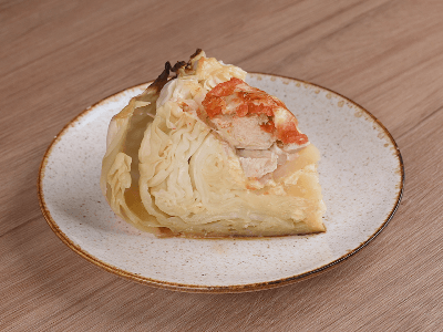 Repollo relleno de pollo y queso