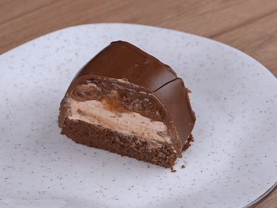 Capita rellena con caramelo y maní