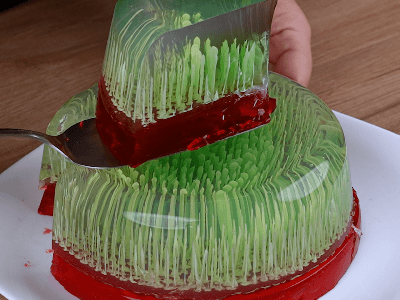 Lemon and Raspberry Gelatin Dessert