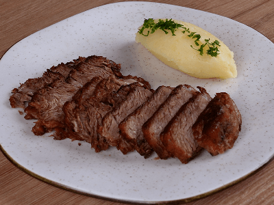 Carne Assada com Purê