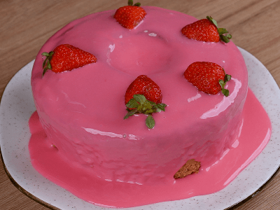 Bolo de Café com Morango