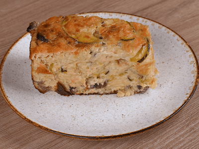 Tarta de salmón con verduras