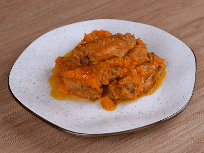 Alitas con Salsa de Zanahoria