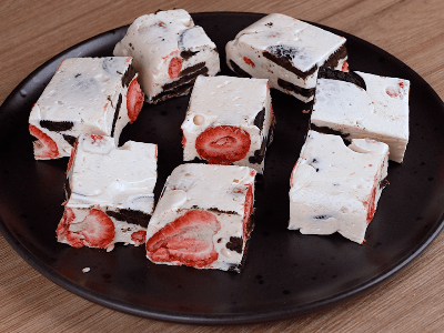 Sobremesa de Marshmallow com Morango
