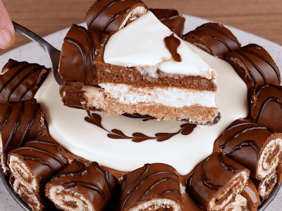 Torta Dois Cremes com Biscoito