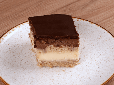 Two-Cream Cookie Trifle 