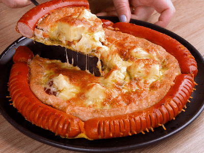 Pizza de Salsicha Com Legumes