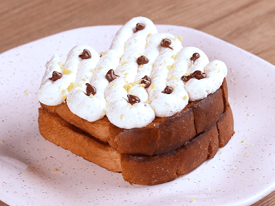 Crema de limón con tostadas