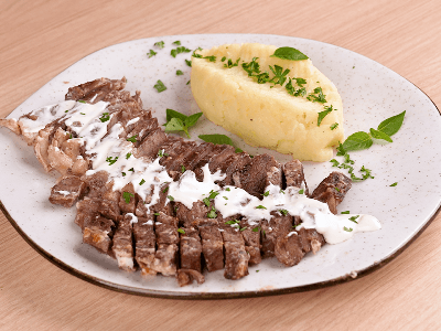 Carne com Molho Ranch