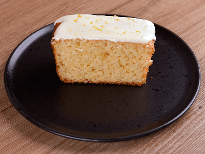 Bolo de Limão com Calda