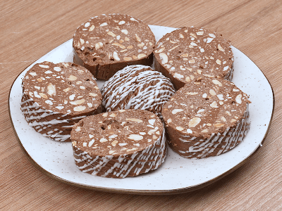 Rocambole de Chocolate e Amendoim