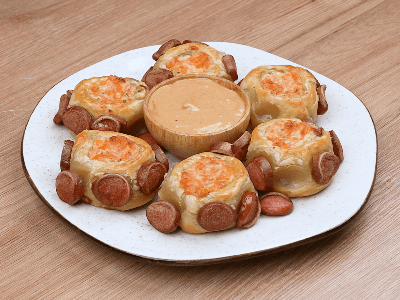 Bolitas de salchicha rellenas