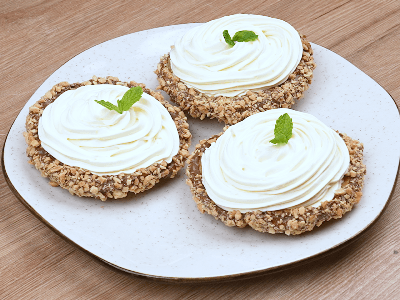 Casquinha Com Chocolate e Creme