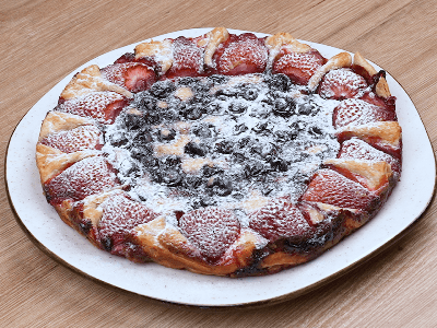 Torta de Mirtilos com Morango